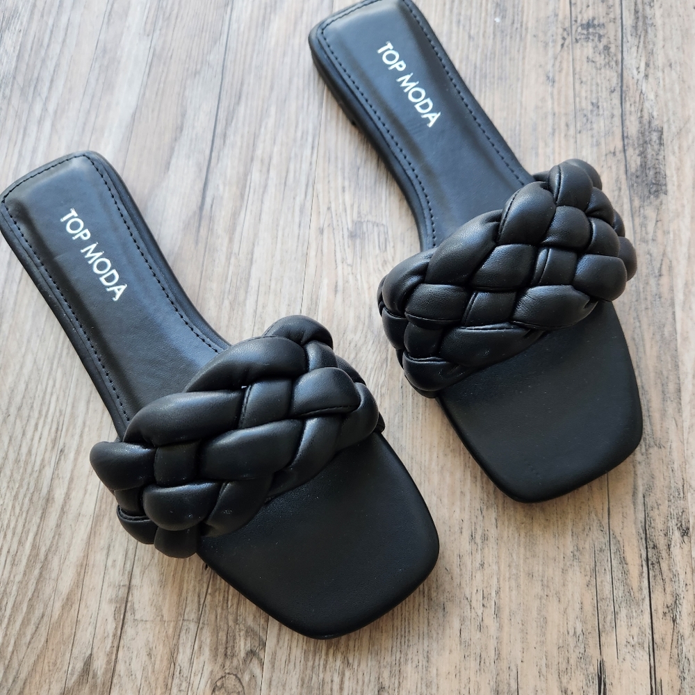 Black sandals - Picture 2 of 4